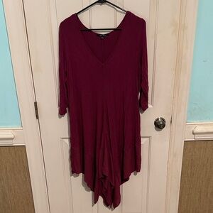 Chic Burgundy V-Neck Tunic